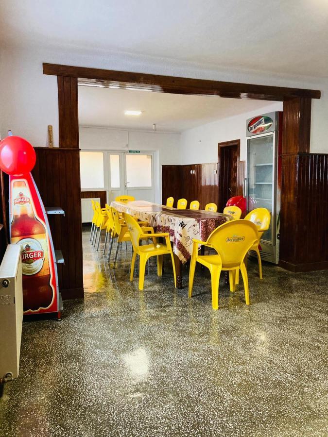Vila Nadia Hotel Oesti-Paminteni Exterior foto
